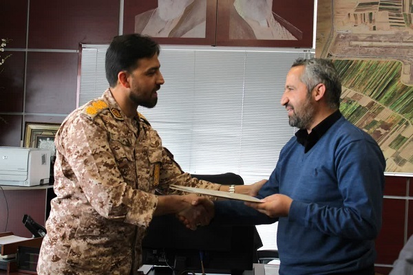 دیدار مدیرکل حفظ آثار و نشر ارزش‌های دفاع مقدس و مقاومت استان با ریاست فرودگاه شهدای شهرکرد