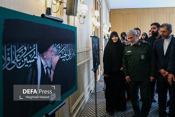 کنفرانس بینالمللی «دیپلماسی و مقاومت در مکتب حاج قاسم» آغاز شد کنفرانس بینالمللی «دیپلماسی و مقاومت در مکتب حاج قاسم» آغاز شد