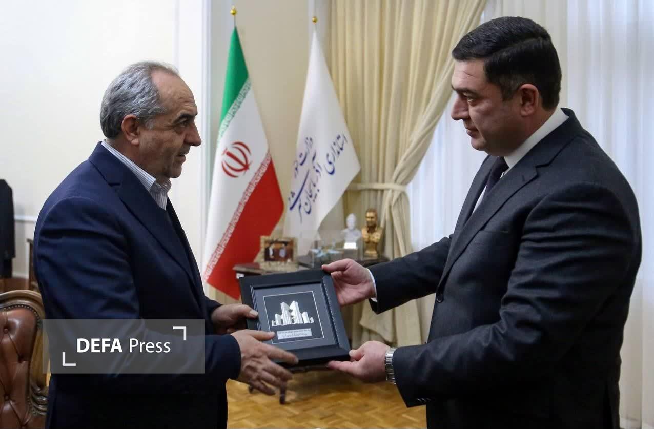 زمینههای کمسابقهای برای گسترش روابط اقتصادی دو کشور وجود دارد و باید برخی سوءتفاهمها برطرف شود/کریدور زنگزور، ویژگیهای ممتاز مسیر کلاله به جلفا را ندارد زمینههای کمسابقهای برای گسترش روابط اقتصادی دو کشور وجود دارد و باید برخی سوءتفاهمها برطرف شود/کریدور زنگزور، ویژگیهای ممتاز مسیر کلاله به جلفا را ندارد