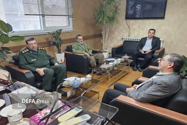 کارگران در خط مقدم جبهه و جهاد اقتصادی قرار دارند کارگران در خط مقدم جبهه و جهاد اقتصادی قرار دارند