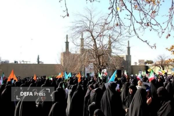 حماسه ۹ دی جلوهای از بصیرت و انسجام ملی ملت ایران است حماسه ۹ دی جلوهای از بصیرت و انسجام ملی ملت ایران است