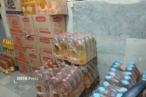 یک انبار احتکار روغن خوراکی در شهرستان قروه کشف و ضبط شد