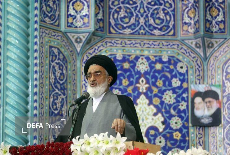 آیت الله سعیدی: دشمن به دنبال بزرگنمایی خطر و کم کردن اراده مقاومت است آیت الله سعیدی: دشمن به دنبال بزرگنمایی خطر و کم کردن اراده مقاومت است