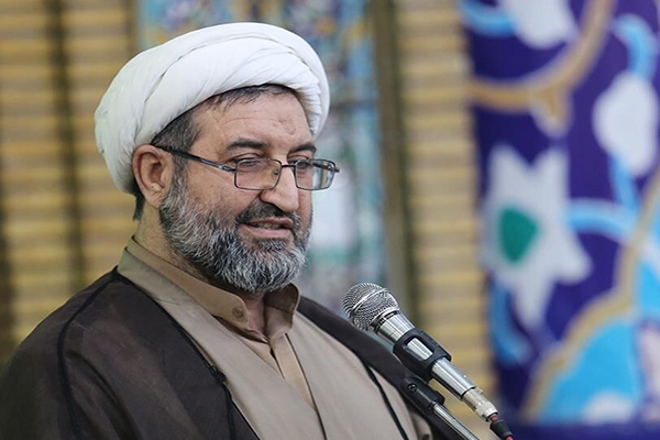 امام جمعه دزفول: تضمین امنیت کشور حضور گسترده مردم در راهپیمایی ۲۲ بهمن است