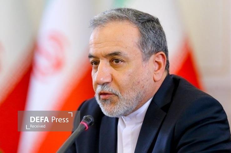 عراقچی: آمریکا از طریق کشورهای ثالث با ایران تماس می‌گیرد