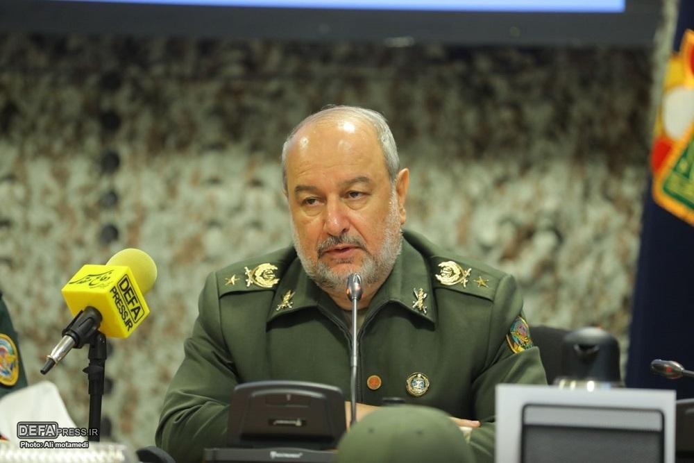 امیر سهرابی: در مقابل تهدیدات استکبار جهانی مقاومت می‌کنیم