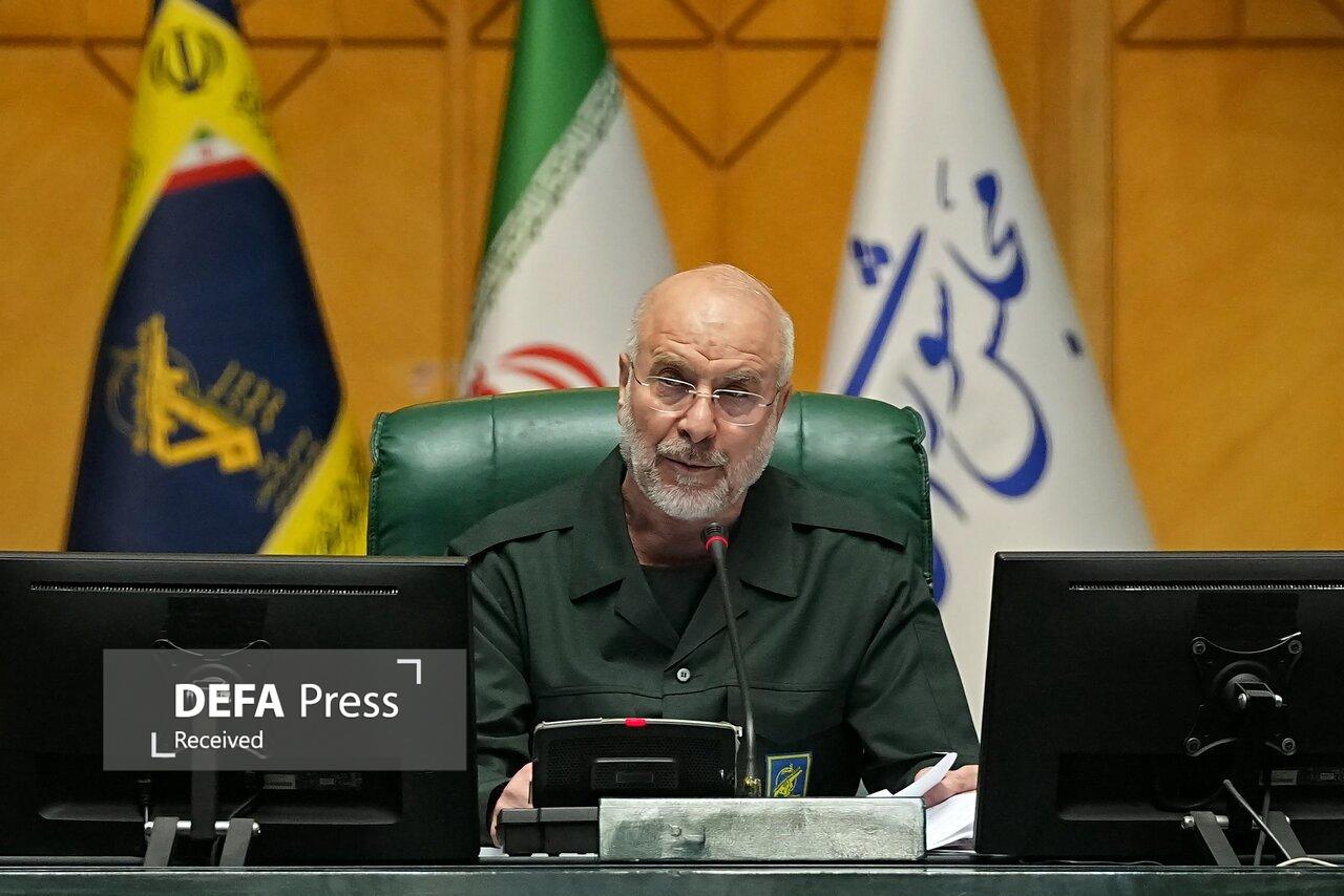 قالیباف: کمیسیون امنیت وضعیت وابستگان نظامی اروپا در سفارتخانهها را پیگیری کند قالیباف: کمیسیون امنیت وضعیت وابستگان نظامی اروپا در سفارتخانهها را پیگیری کند