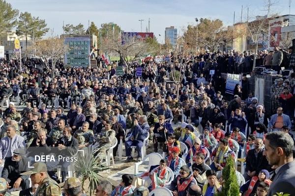 مردم خراسان جنوبی در ۱۲ بهمن با حضور پرشکوه تجدید میثاق با آرمان‌های ولایت کردند + تصاویر و فیلم