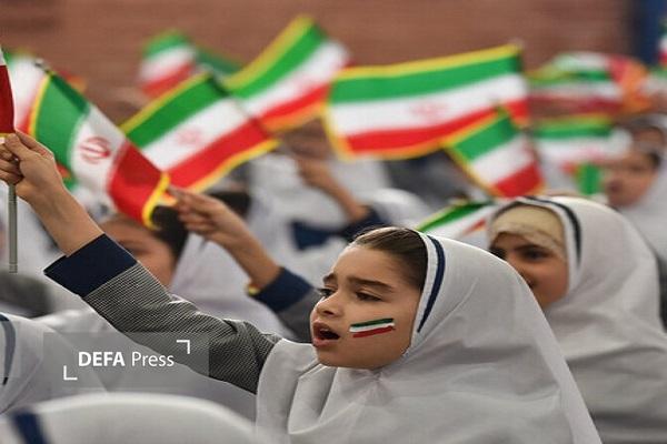 زنگ انقلاب در مدارس کرمانشاه نواخته شد زنگ انقلاب در مدارس کرمانشاه نواخته شد