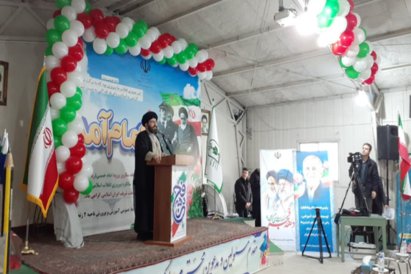 دهه فجر نقش مؤثری در کشف استعدادها و تضمین پیشرفت آینده کشور دارد