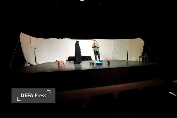 برگزاری هشتمین جشنواره سراسری تئاتر نیروی پدافند هوایی ارتش در مشهد برگزاری هشتمین جشنواره سراسری تئاتر نیروی پدافند هوایی ارتش در مشهد