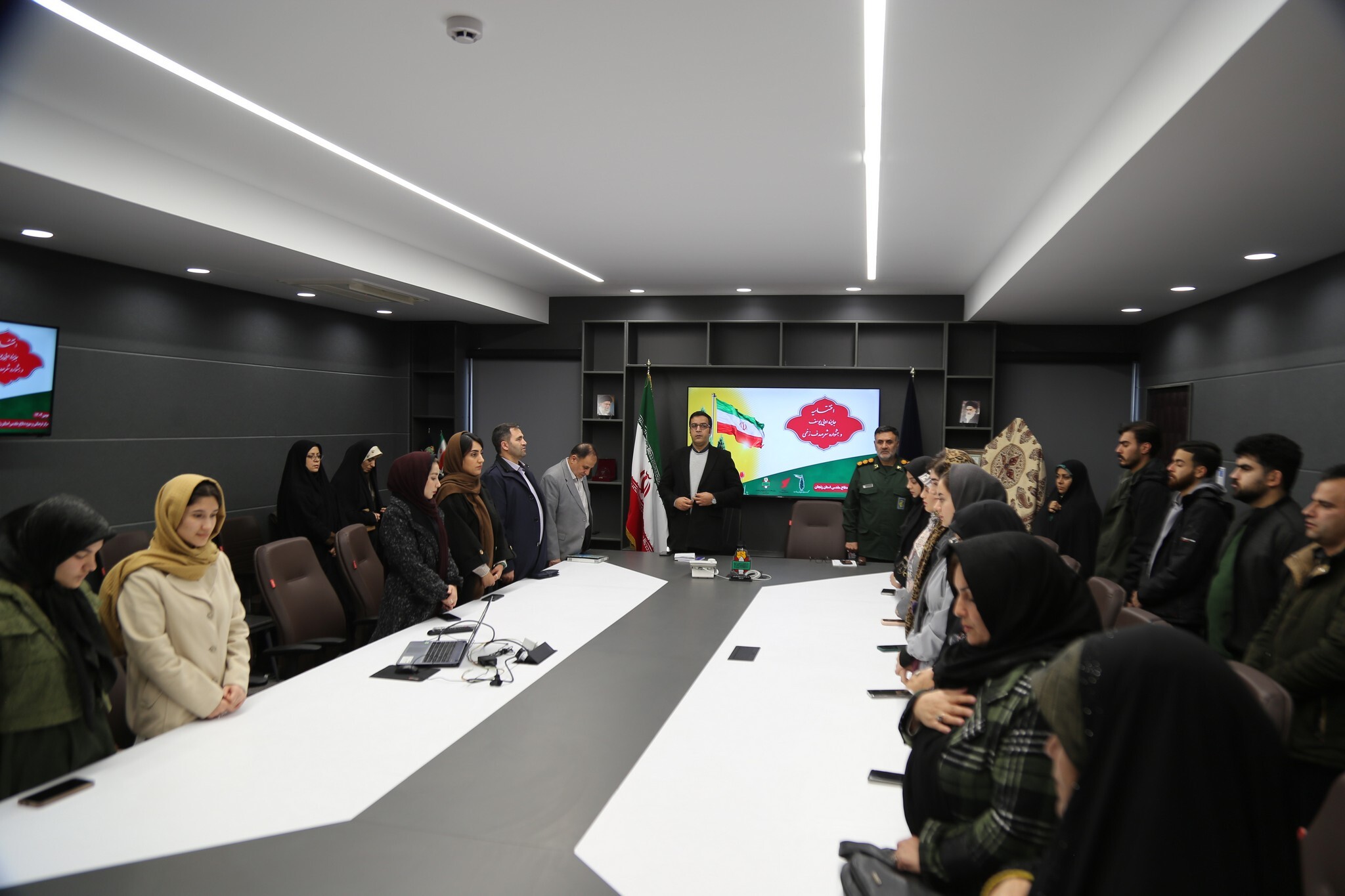 تصاویر/اختتامیه جشنواره صدف زخمی در زنجان برگزار شد