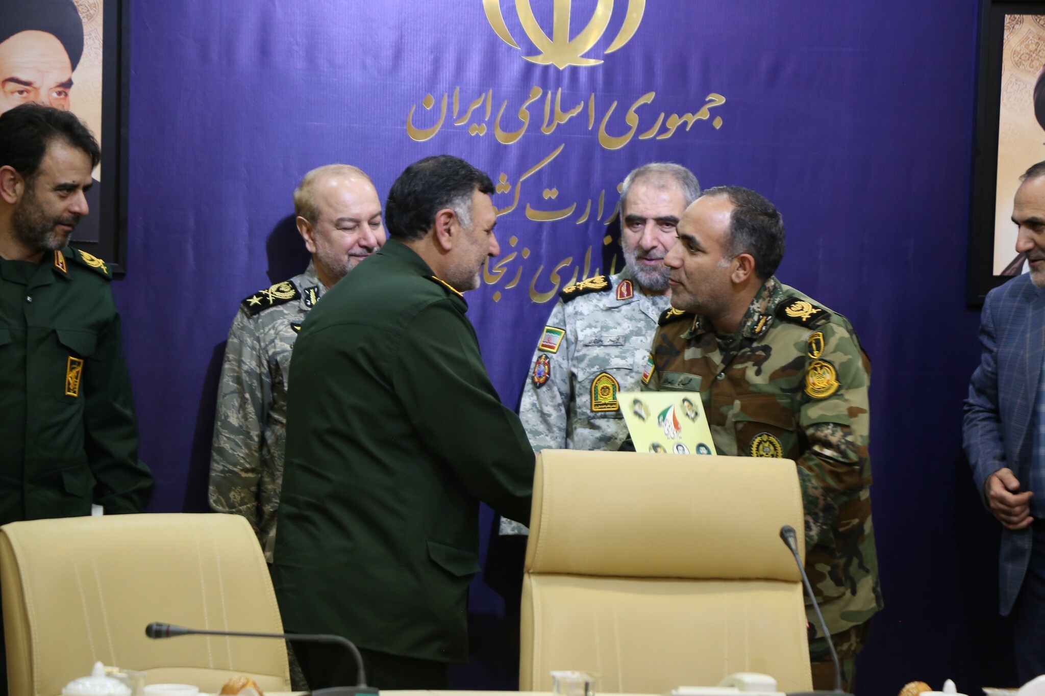 تصاویر/آیین تکریم و معارفه مدیر کل حفظ آثار و نشر ارزش‌های دفاع مقدس و مقاومت زنجان