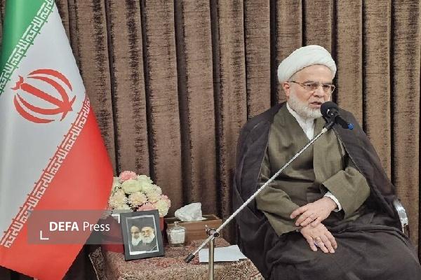 امر به معروف و نهی از منکر ریشه در محبت و دلسوزی و خیرخواهی دارد امر به معروف و نهی از منکر ریشه در محبت و دلسوزی و خیرخواهی دارد