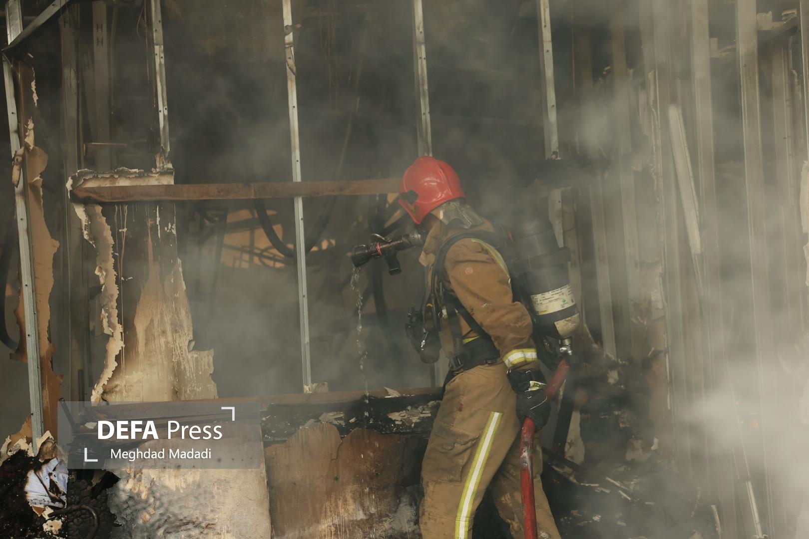 جزئیات حریق بسیار گسترده یک بازارچه در جنت آباد تهران