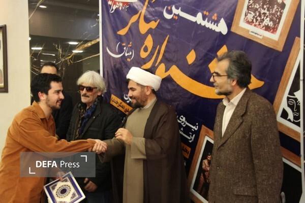 برگزاری آیین اختتامیه هشتمین جشنواره سراسری تئاتر نیروی پدافند هوایی ارتش در مشهد