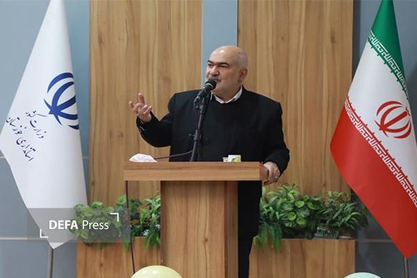 استاندار خوزستان: شیعه با عاشورا و وعده انتظار زنده است استاندار خوزستان: شیعه با عاشورا و وعده انتظار زنده است