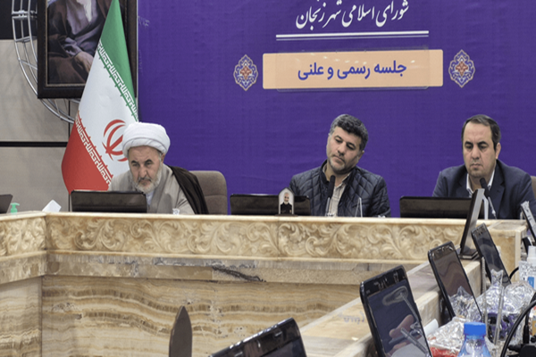 مسؤولان باید با جهاد و توجه به خواسته‌های مردم، خون شهدا را حفظ کنند