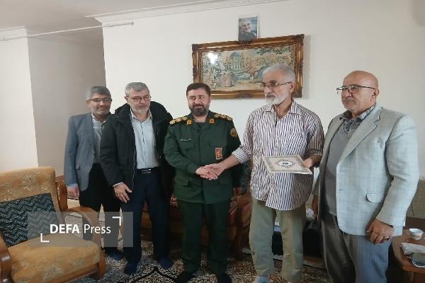 دیدار مدیرکل حفظ آثار دفاع مقدس گیلان با پیشکسوت هوانیروز دیدار مدیرکل حفظ آثار دفاع مقدس گیلان با پیشکسوت هوانیروز