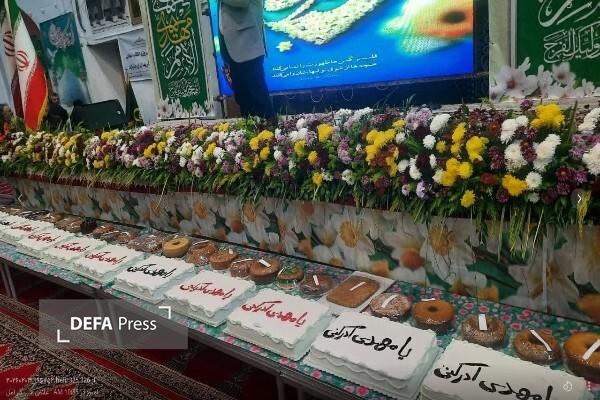 توزیع کیک نیم تنی میان ۵ هزار نفر در جشن نیمه شعبان آمل