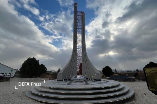 رونمایی یادمان شهید گمنام نمایشگاه بین‌المللی همدان + تصاویر