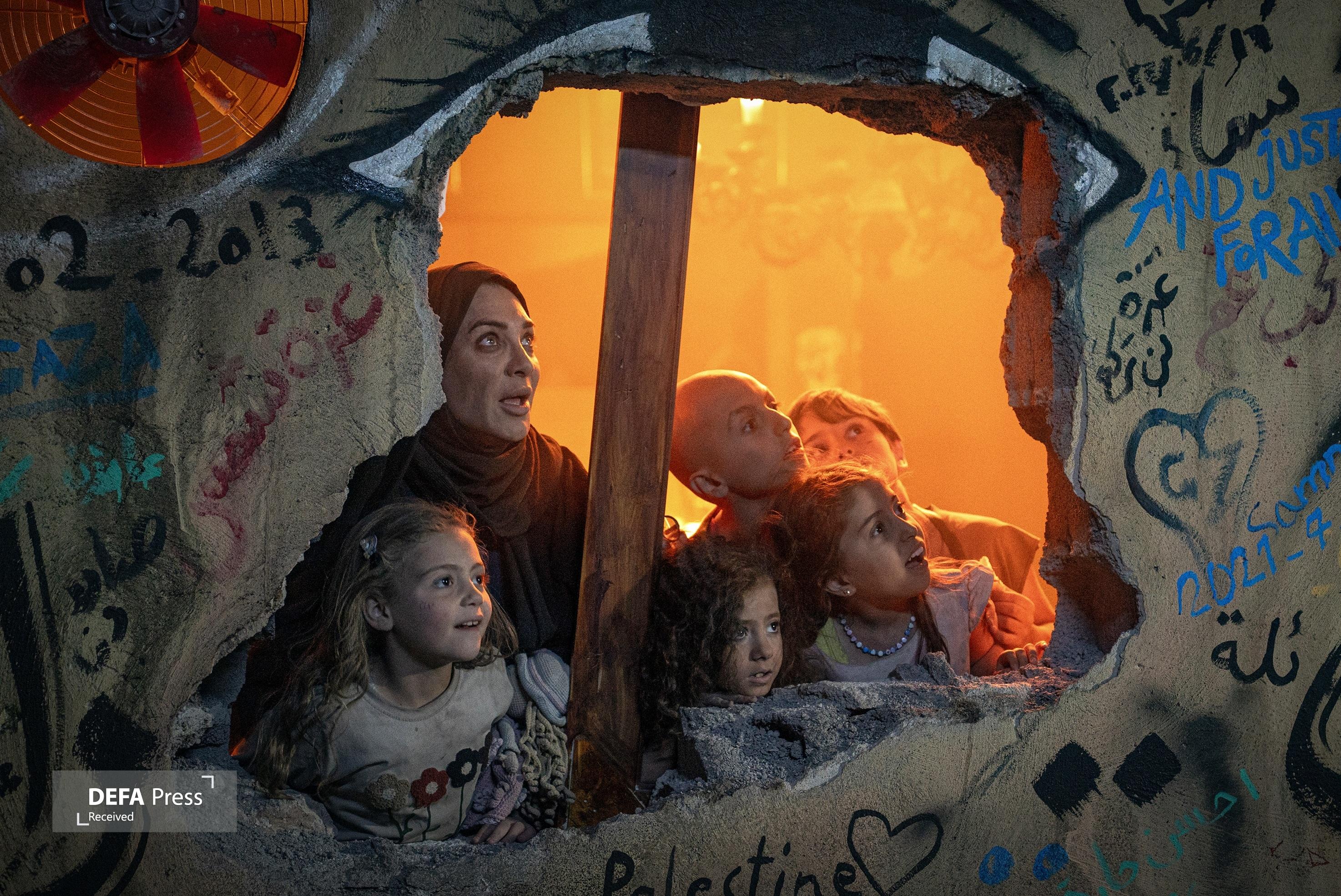 تیزر رسمی «سرزمین فرشتهها» رونمایی شد/ بچهها نمیمیرند! تیزر رسمی «سرزمین فرشتهها» رونمایی شد/ بچهها نمیمیرند!