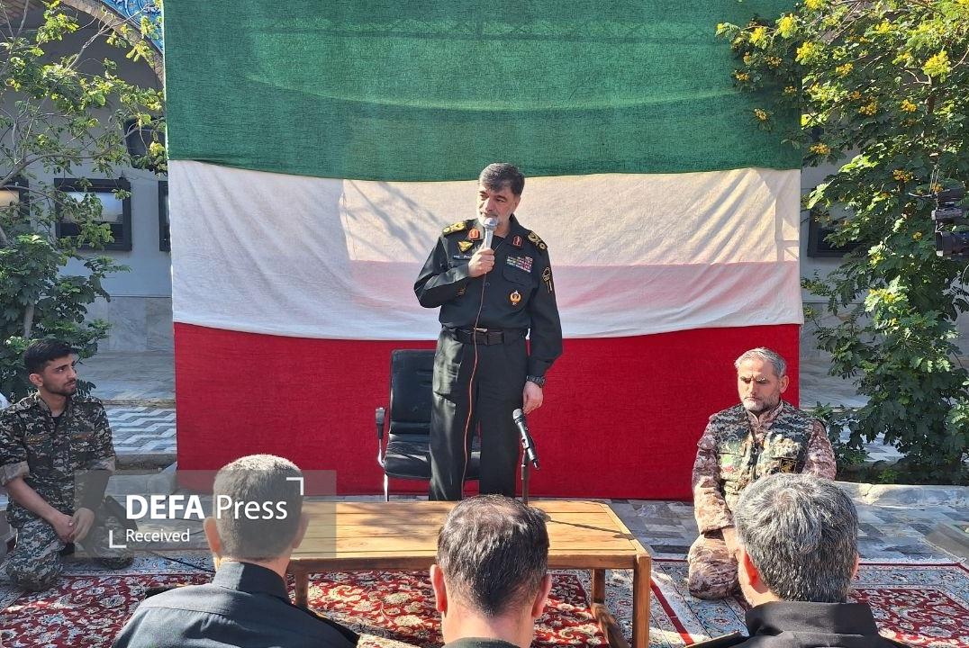 سردار رادان به جمع زائران راهیان نور پیوست سردار رادان به جمع زائران راهیان نور پیوست