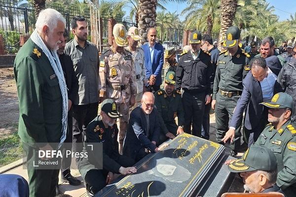 بازدید سردار رادان از موزه دفاع مقدس و مقاومت سوسنگرد بازدید سردار رادان از موزه دفاع مقدس و مقاومت سوسنگرد