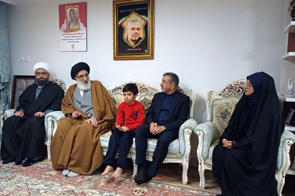 خانواده‌های شهدا، ستون‌های استوار انقلاب‌اند