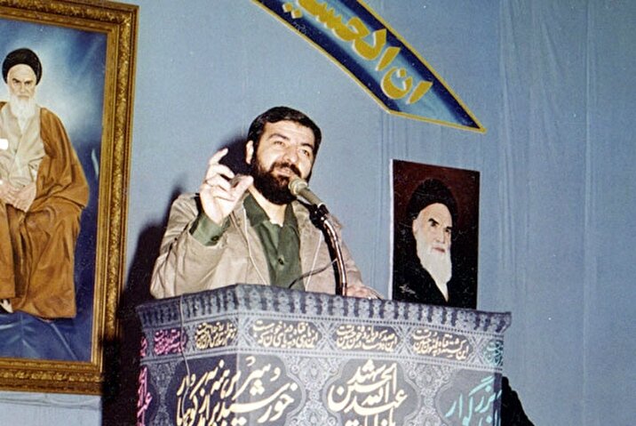 محسن رضایی: ننگ است که سر‌های خود را در برابر آمریکا کج کنیم+ سند