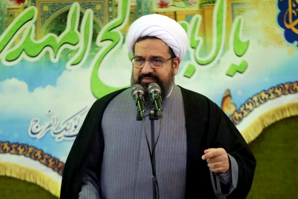امام‌جمعه چهارباغ: حضور مردم کمتر از موشک اثر ندارد