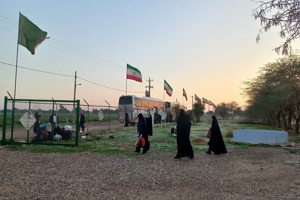 اعزام کاروان بسیج هنرمندان سپاه استان سمنان به مناطق عملیاتی دفاع مقدس