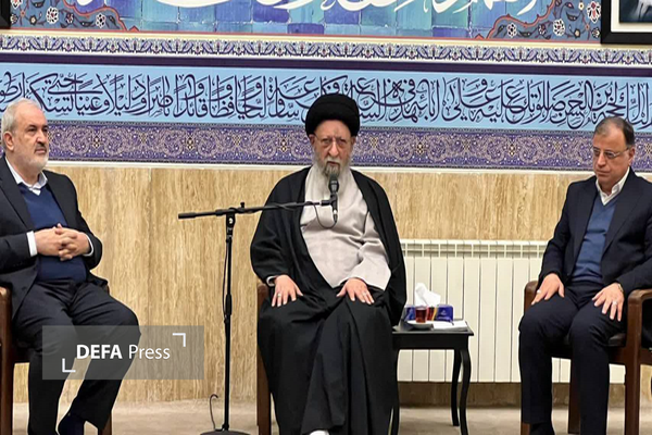 وزیر نیرو: ۱۰۰۰ مگاوات برق خورشیدی جدید وارد مدار میشود وزیر نیرو: ۱۰۰۰ مگاوات برق خورشیدی جدید وارد مدار میشود