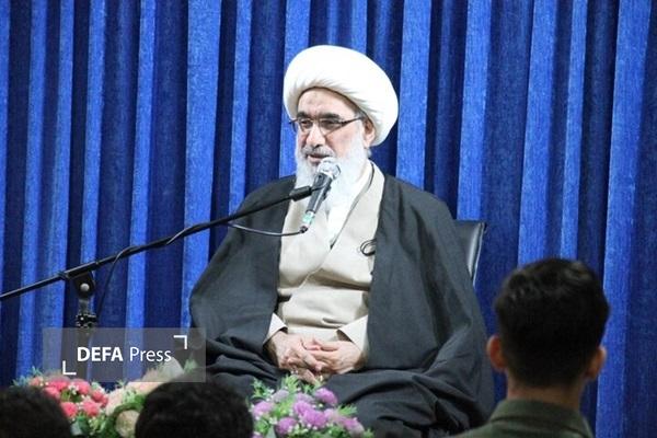 آیت الله صفایی بوشهری: امروز دشمن با تمام توان در میدان حاضر است آیت الله صفایی بوشهری: امروز دشمن با تمام توان در میدان حاضر است