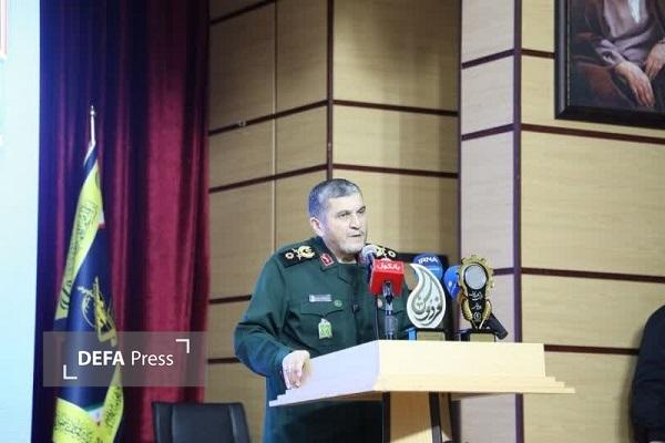 فلسفه وجودی همه ما، مردمداری و حضور در کنار مردم است فلسفه وجودی همه ما، مردمداری و حضور در کنار مردم است