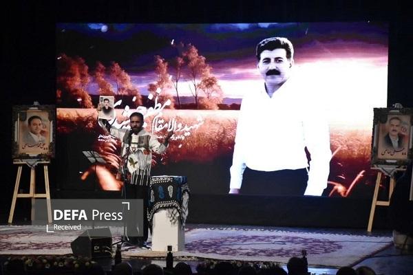 یادواره شهدای جنگ ۱۲ روزه کامیون‌دار لرستان برگزار شد + عکس