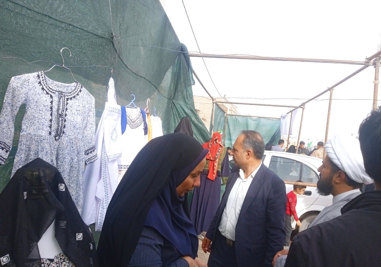 نمایشگاه رنگ و دوخت درشهرستان زهک برپا شد