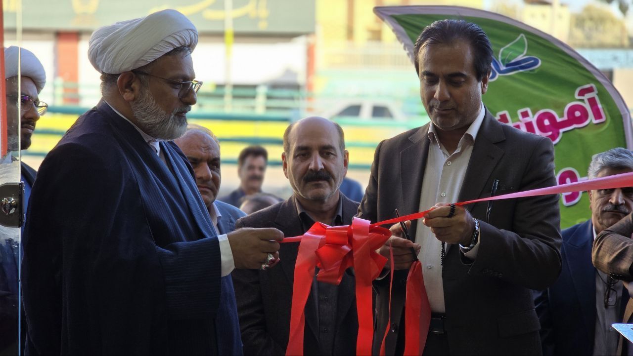 افتتاح نمایشگاه توانمندی‌های فعالان مشاغل خانگی و تعاونگران در زاهدان