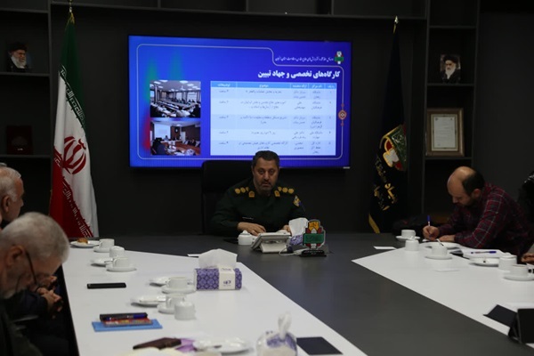 جلسه هم‌اندیشی اساتید درس علوم و معارف دفاع مقدس در زنجان برگزار شد