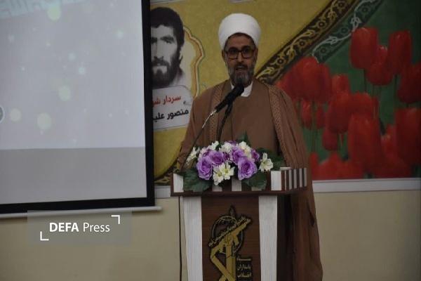 عالم برجسته اهل سنت کردستان: تحریم سپاه نشانه استیصال دشمن است