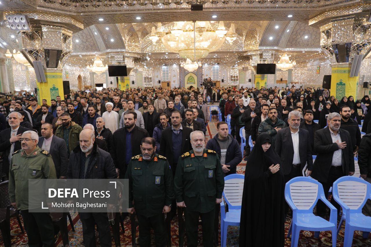 رونمایی از سنگ مزار شهید سلامی در حرم حضرت عبدالعظیم(ع) رونمایی از سنگ مزار شهید سلامی در حرم حضرت عبدالعظیم(ع)