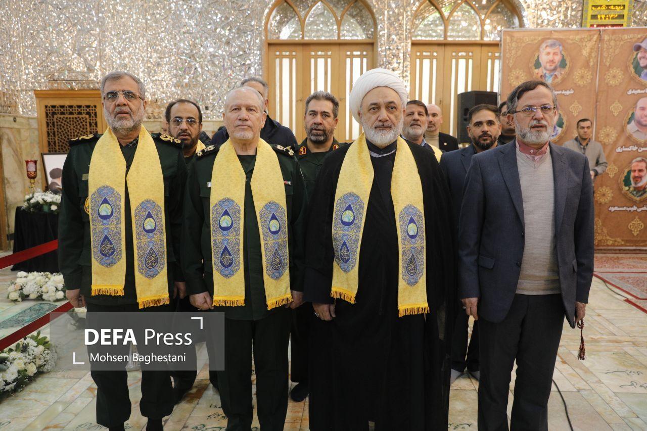 رونمایی از سنگ مزار شهید سلامی در حرم حضرت عبدالعظیم(ع) رونمایی از سنگ مزار شهید سلامی در حرم حضرت عبدالعظیم(ع)