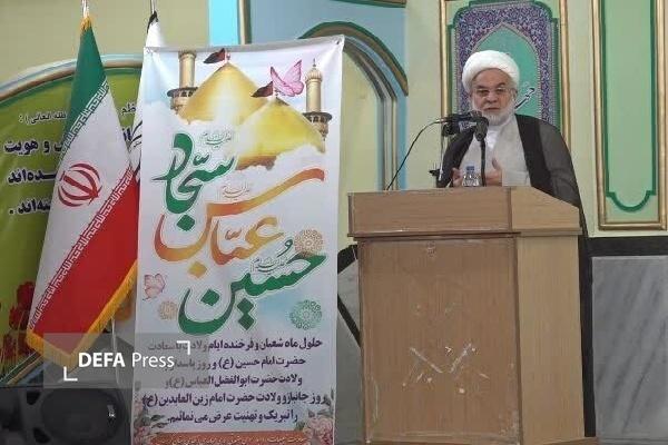 تلاش‌ها و فداکاری‌های فراجا نقش مهمی در حفظ امنیت و آرامش کشور دارد