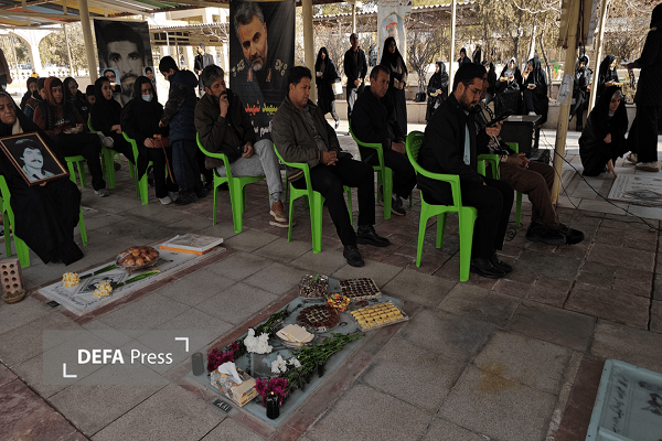 گرامیداشت شهید قربانزاده و عملیات کربلای ۴ و ۵ در گلزار شهدای زرند برگزار شد گرامیداشت شهید قربانزاده و عملیات کربلای ۴ و ۵ در گلزار شهدای زرند برگزار شد