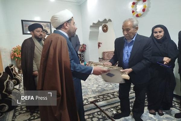 دیدار کارکنان اداره‌کل حفظ آثار دفاع مقدس کهگیلویه و بویراحمد با خانواده شهیده «فریده خوشنام» در باشت