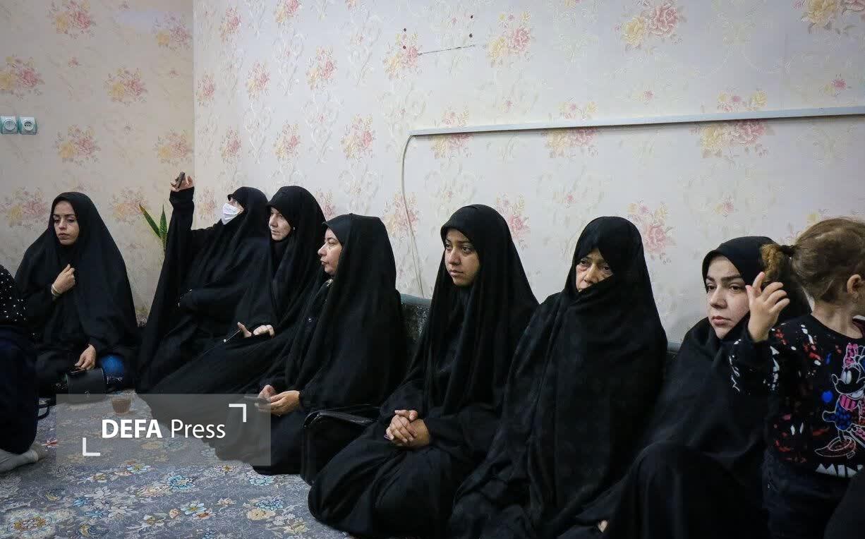 تجلیل اهالی رسانه قم از خانواده شهید فراجا «عباس اسدی» + تصاویر