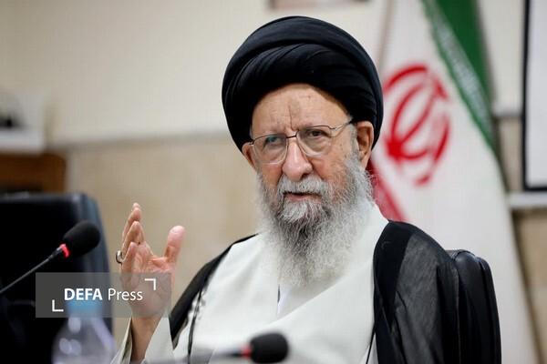 آیت الله نورمفیدی: معجزه انقلاب اسلامی،تاریخ نگاران را شگفت زده کرد آیت الله نورمفیدی: معجزه انقلاب اسلامی،تاریخ نگاران را شگفت زده کرد