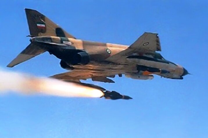 فیلم/ گزارش تلویزیون عراق از بمباران «بغداد» توسط جنگنده‌های ایرانی