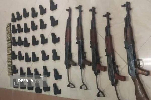 یک محموله بزرگ سلاح و مهمات در مرز‌های کردستان کشف و ضبط شد