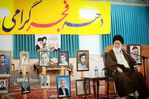 آیتالله علمالهدی: فروپاشی قدرت آمریکا با نور ایمان مردم/ رویشهای انقلاب اسلامی، نسل جدیدی از «حججیها» هستند آیتالله علمالهدی: فروپاشی قدرت آمریکا با نور ایمان مردم/ رویشهای انقلاب اسلامی، نسل جدیدی از «حججیها» هستند